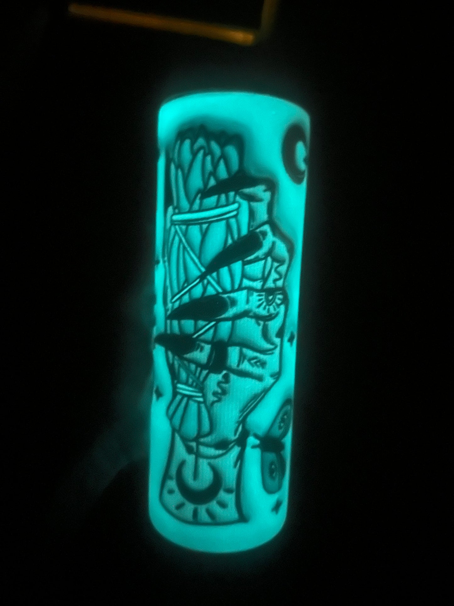 Glow in the Dark 20oz Skinnys